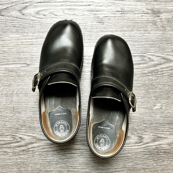Uggelbo Toffeln Black Leather Clogs | 40 - Picture 8 of 11